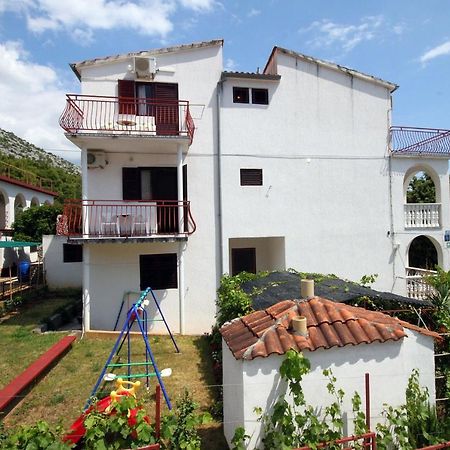 Apartments With A Parking Space Starigrad, Paklenica - 6431 Εξωτερικό φωτογραφία